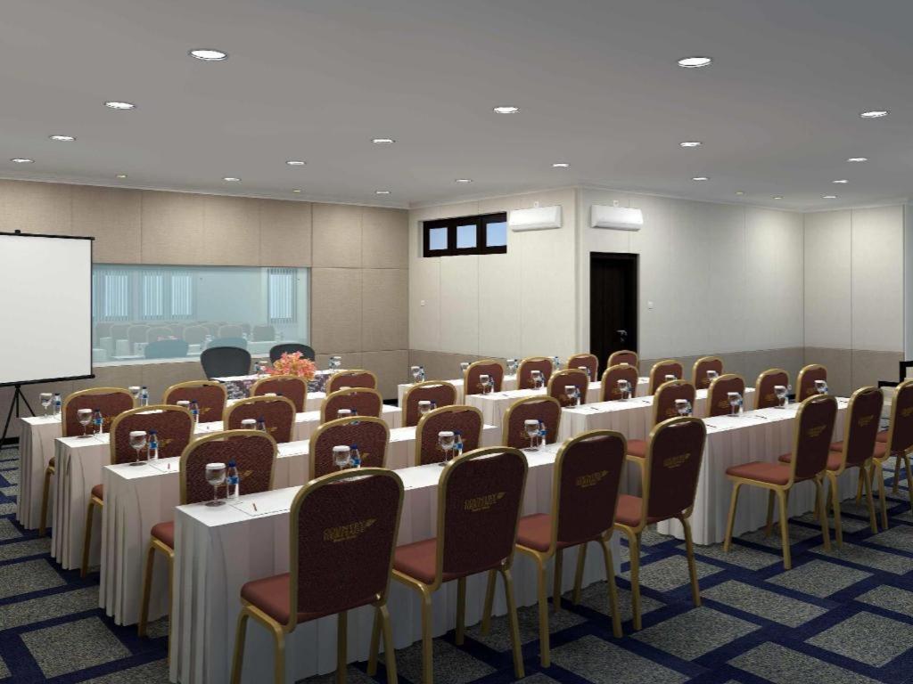 סוראבאיה Country Heritage Resort Hotel מראה חיצוני תמונה
